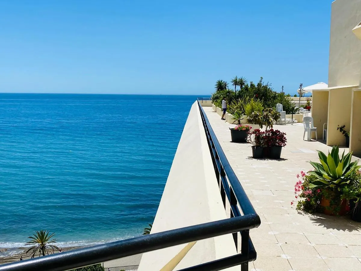First Line! Art-Apartment On The Seafront Of Marbella With Swimming Pool 0*,  Spanje