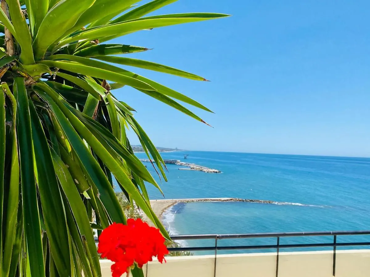 First Line! Art-Apartment On The Seafront Of Marbella With Swimming Pool
