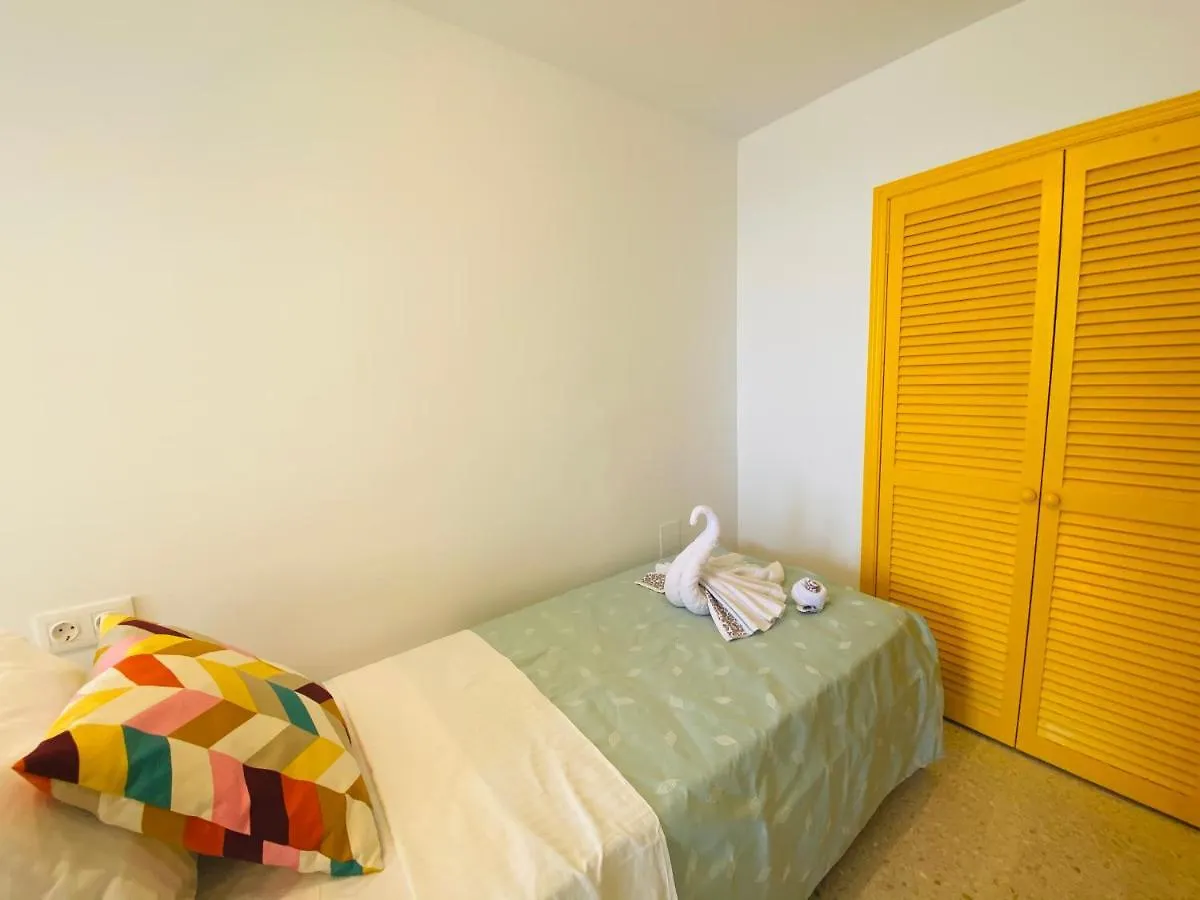 First Line! Art-Apartment On The Seafront Of Marbella With Swimming Pool Spanje
