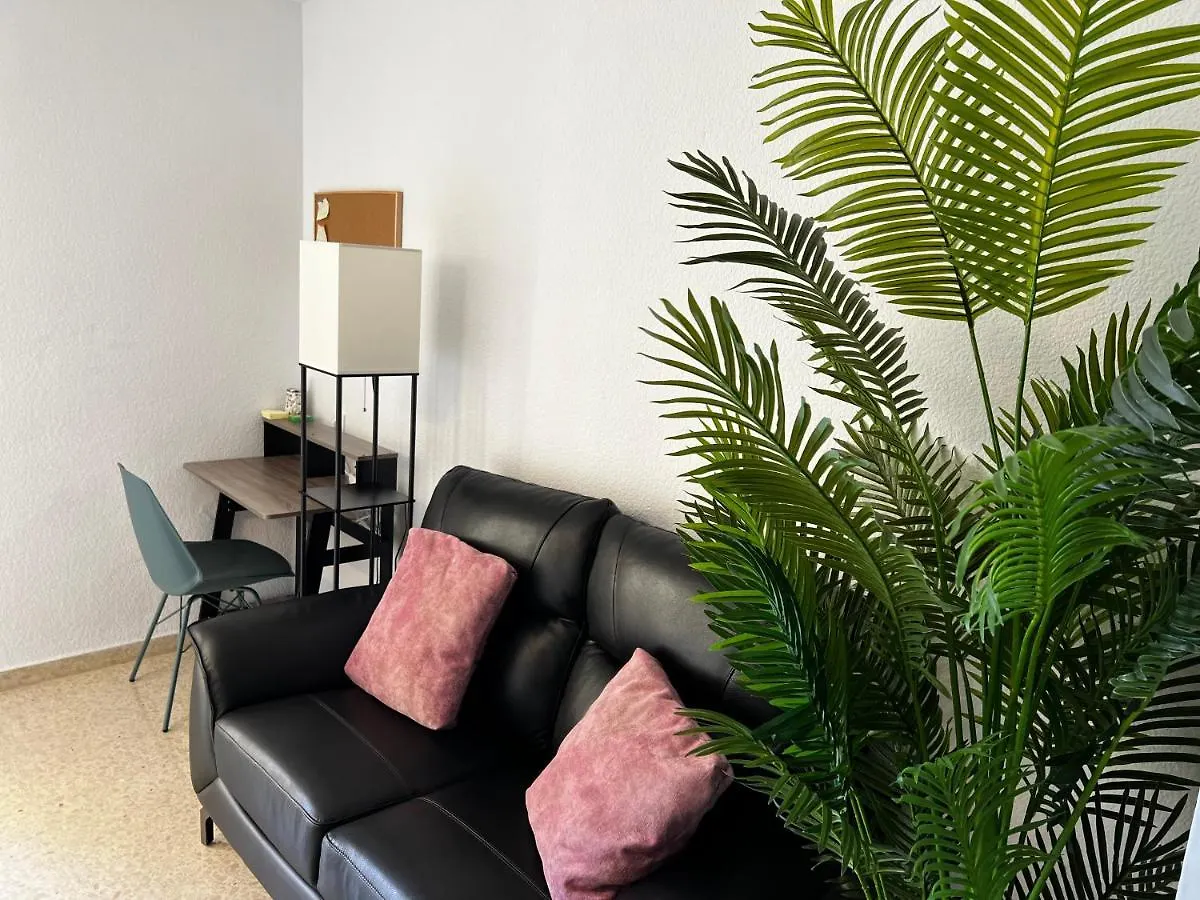First Line! Art-Apartment On The Seafront Of Marbella With Swimming Pool Appartement